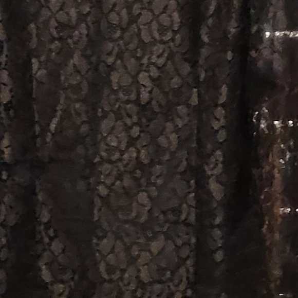 Jaclyn Smith black lace button down. - Picture 5 of 7